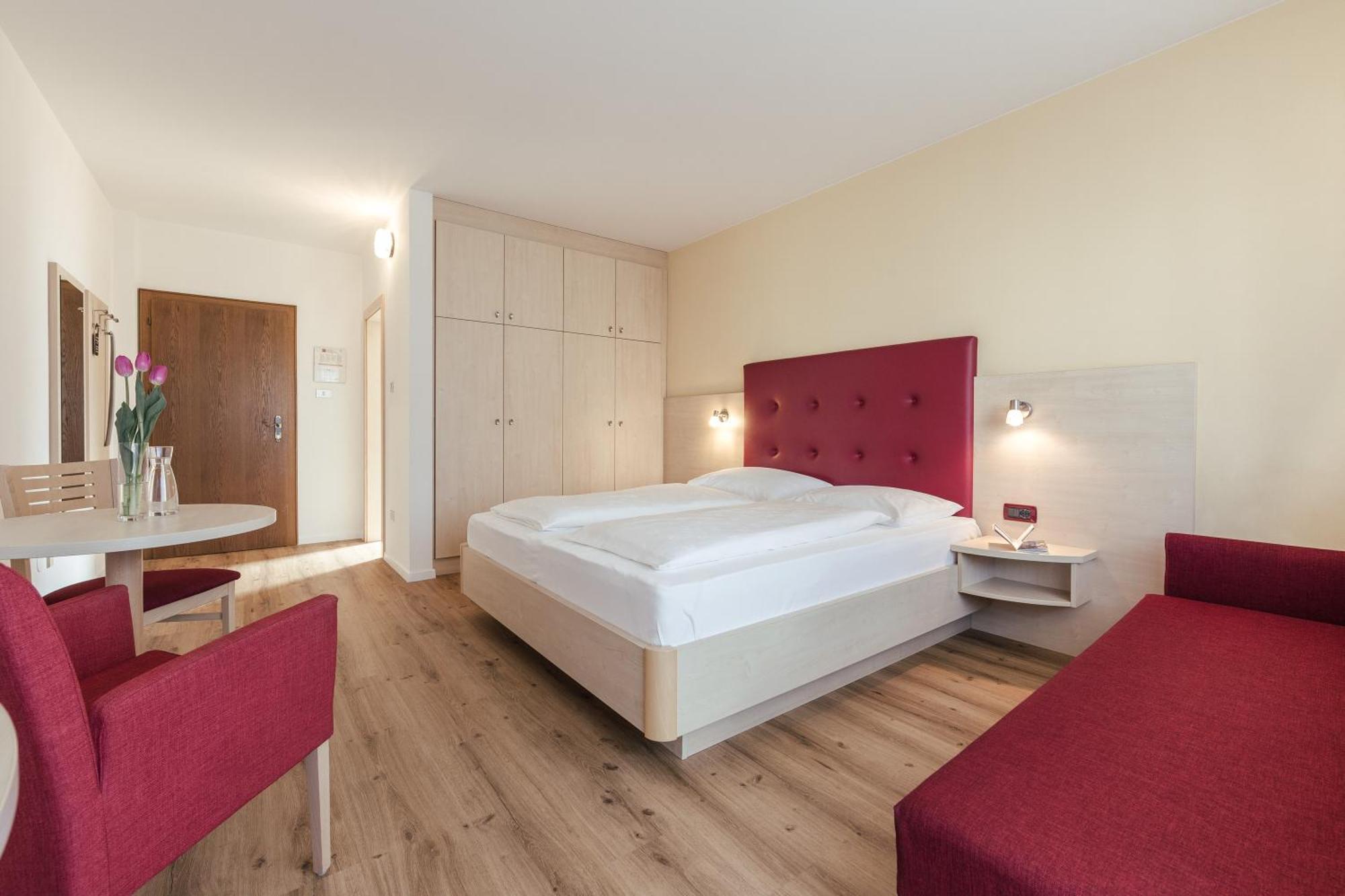 Hotel Garni Sirmian メラーノ エクステリア 写真
