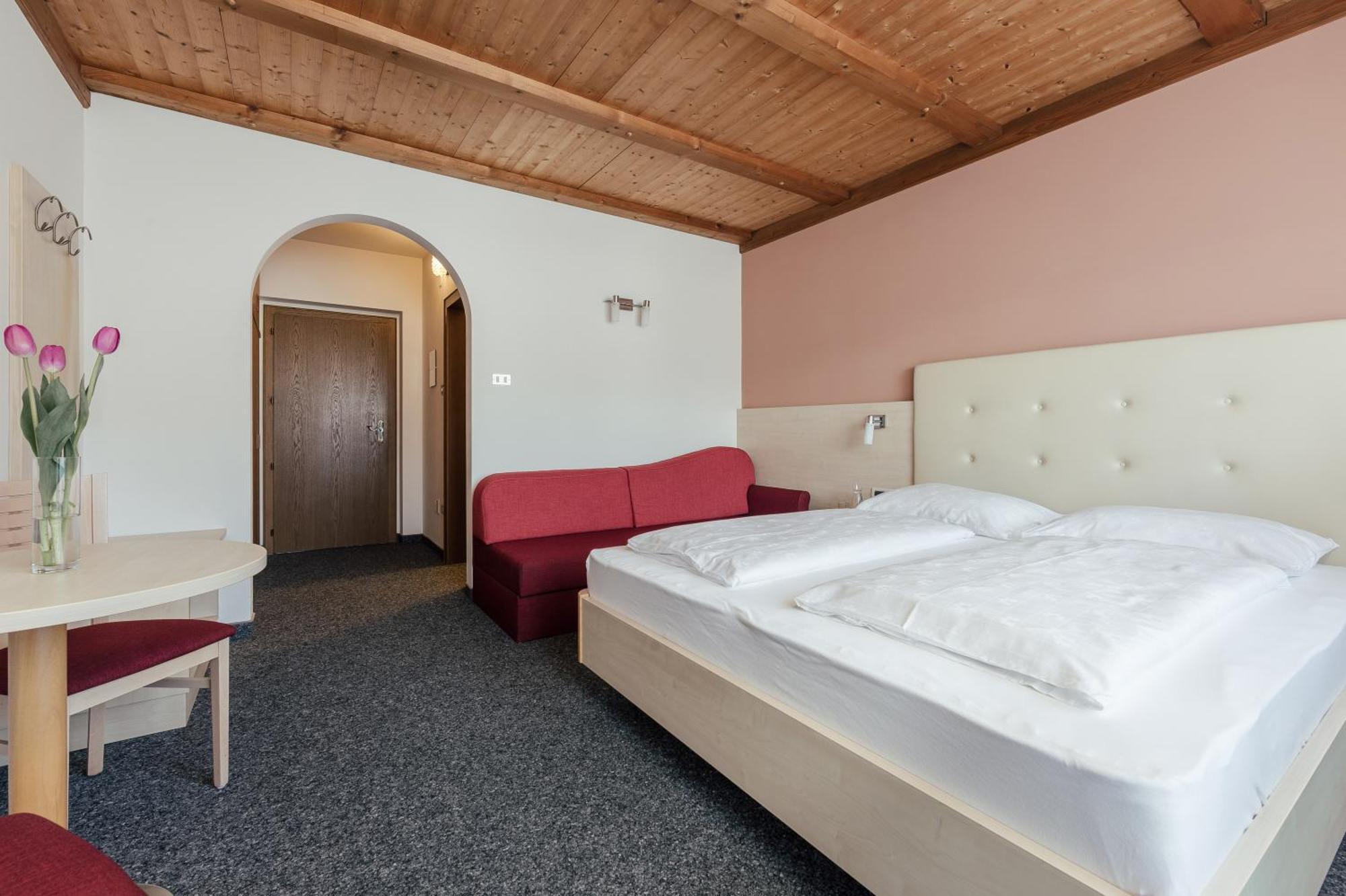 Hotel Garni Sirmian メラーノ エクステリア 写真