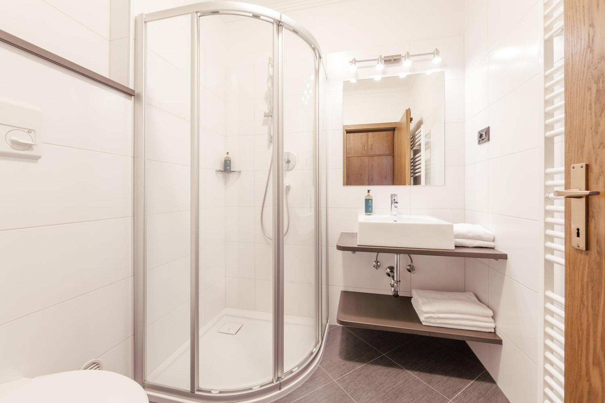 Hotel Garni Sirmian メラーノ エクステリア 写真