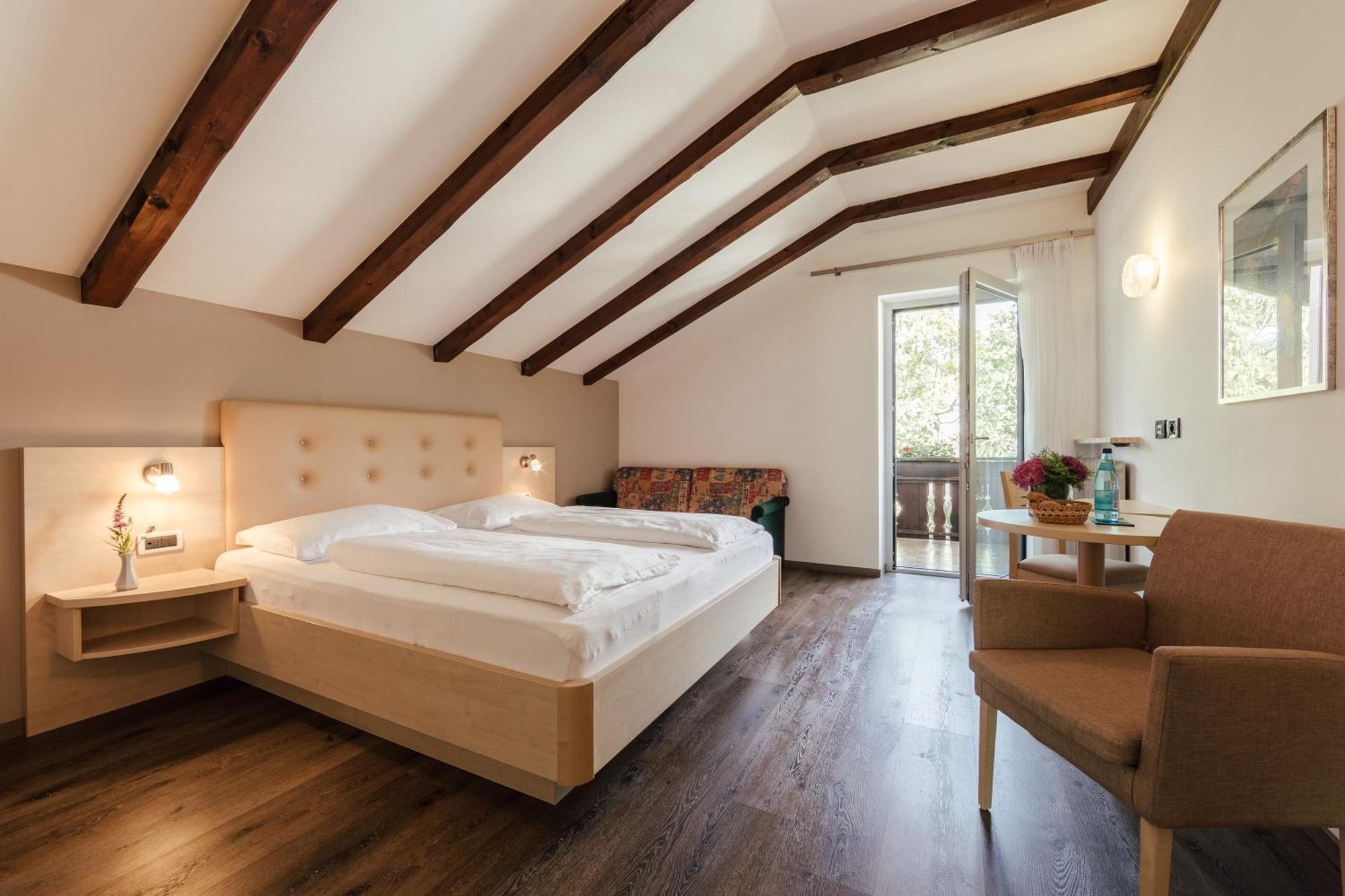 Hotel Garni Sirmian メラーノ 部屋 写真